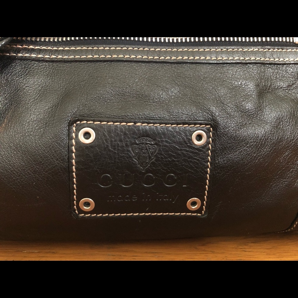 Men’s GUCCI leather duffle bag with braided strap - Picture 3 of 7